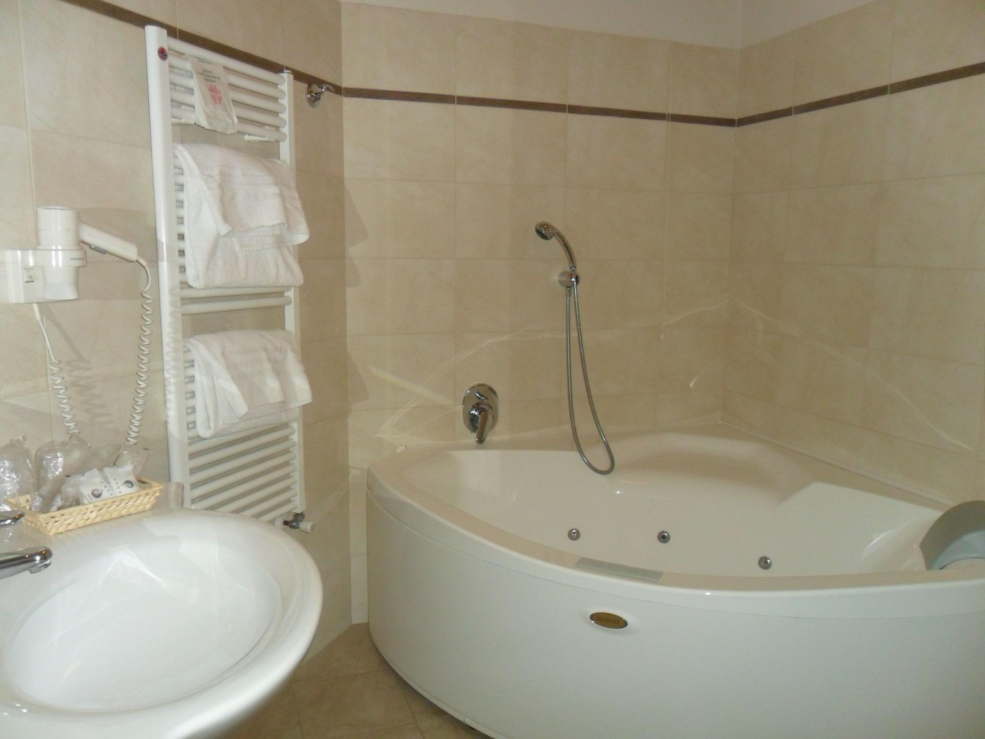 Hotel Riviera Segrate Bagian luar foto