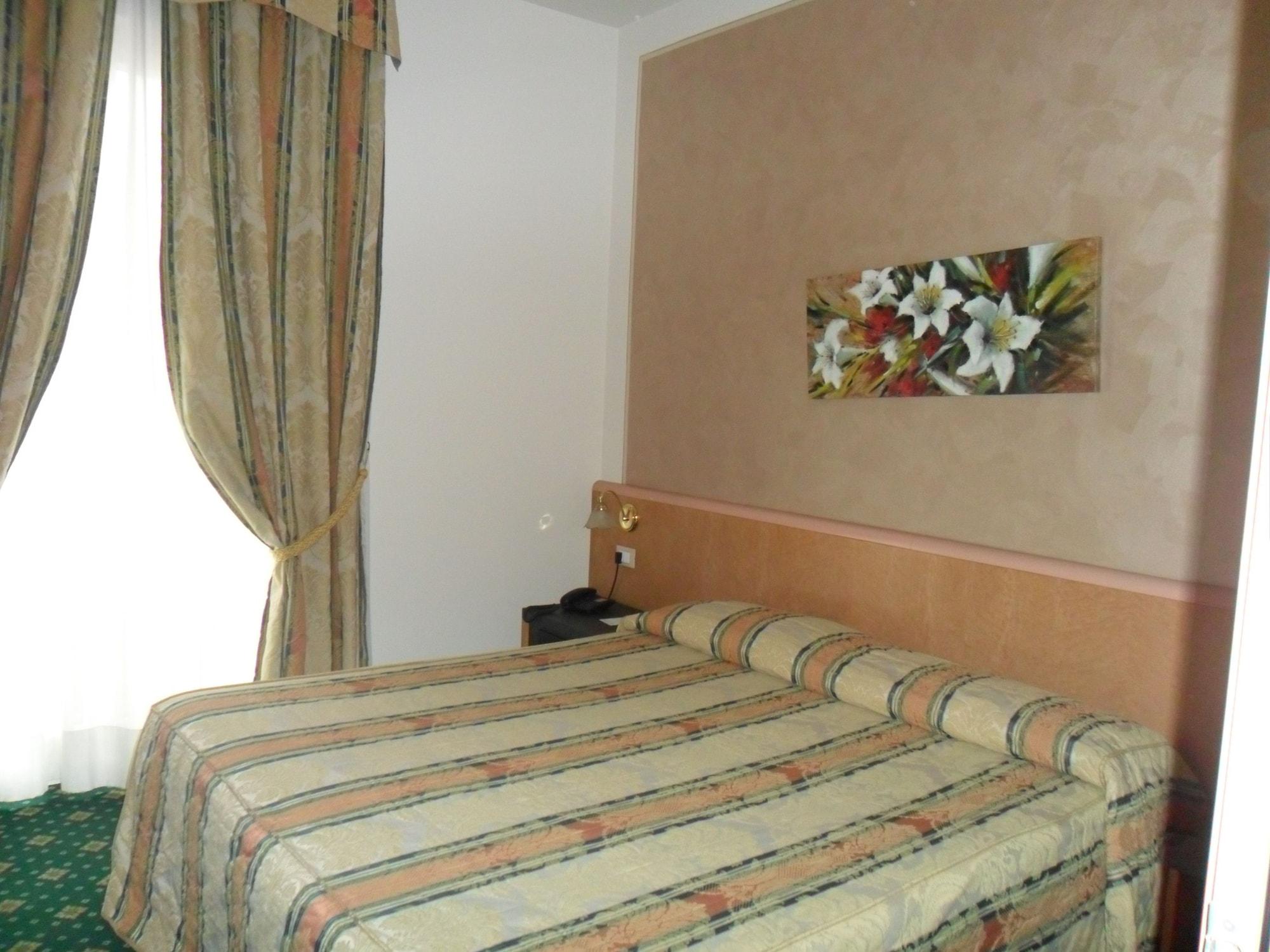 Hotel Riviera Segrate Bagian luar foto