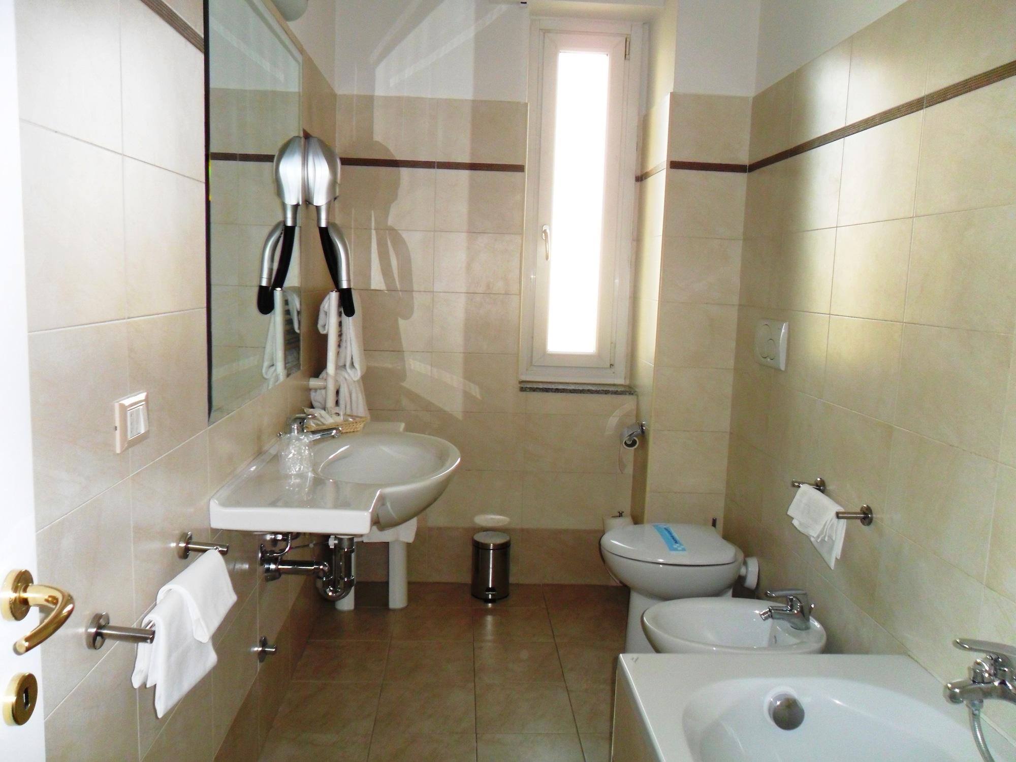 Hotel Riviera Segrate Bagian luar foto