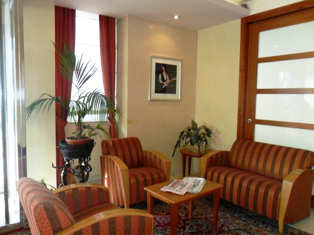 Hotel Riviera Segrate Bagian luar foto